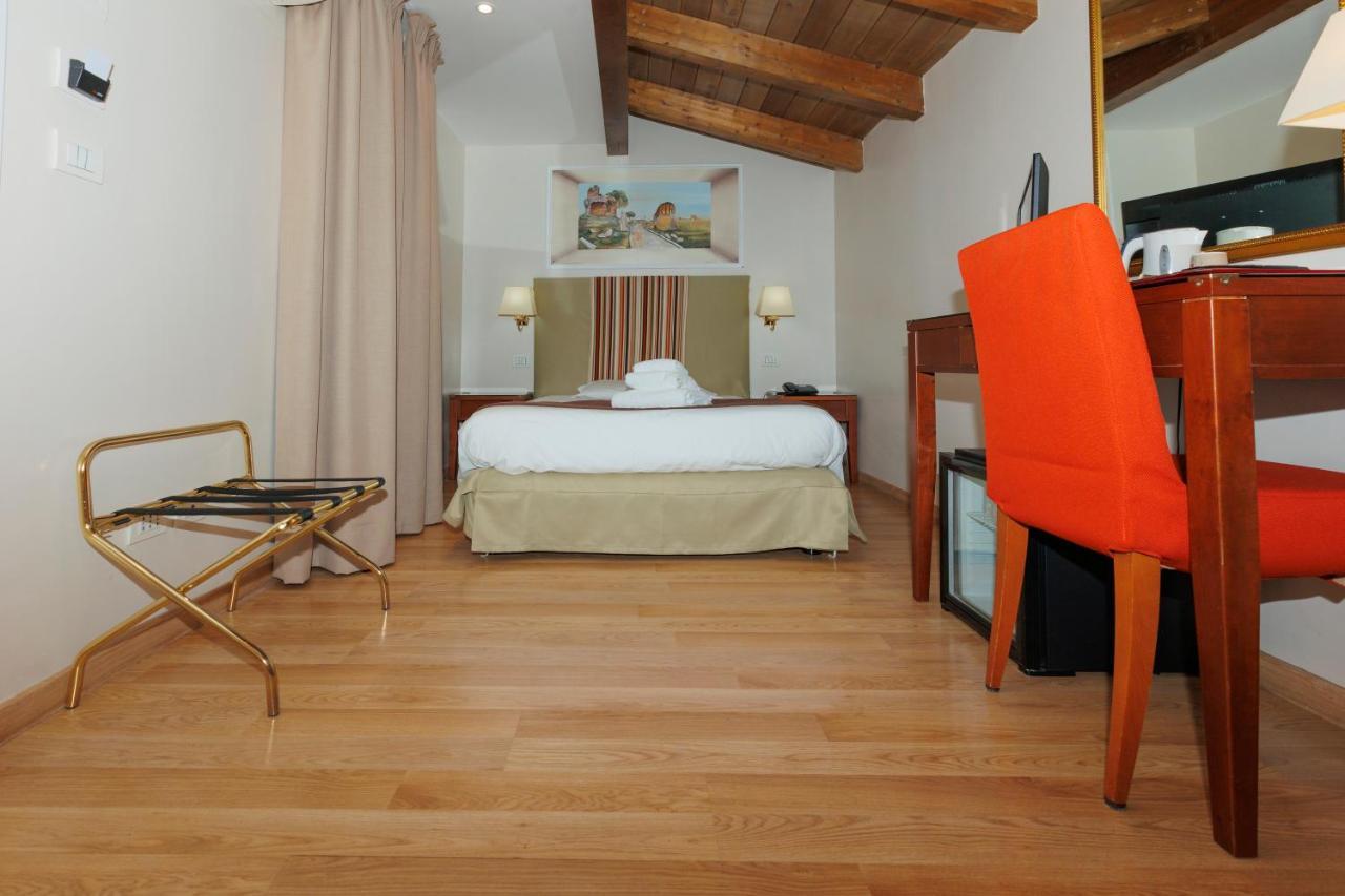 Hotel Camelia Róma Kültér fotó